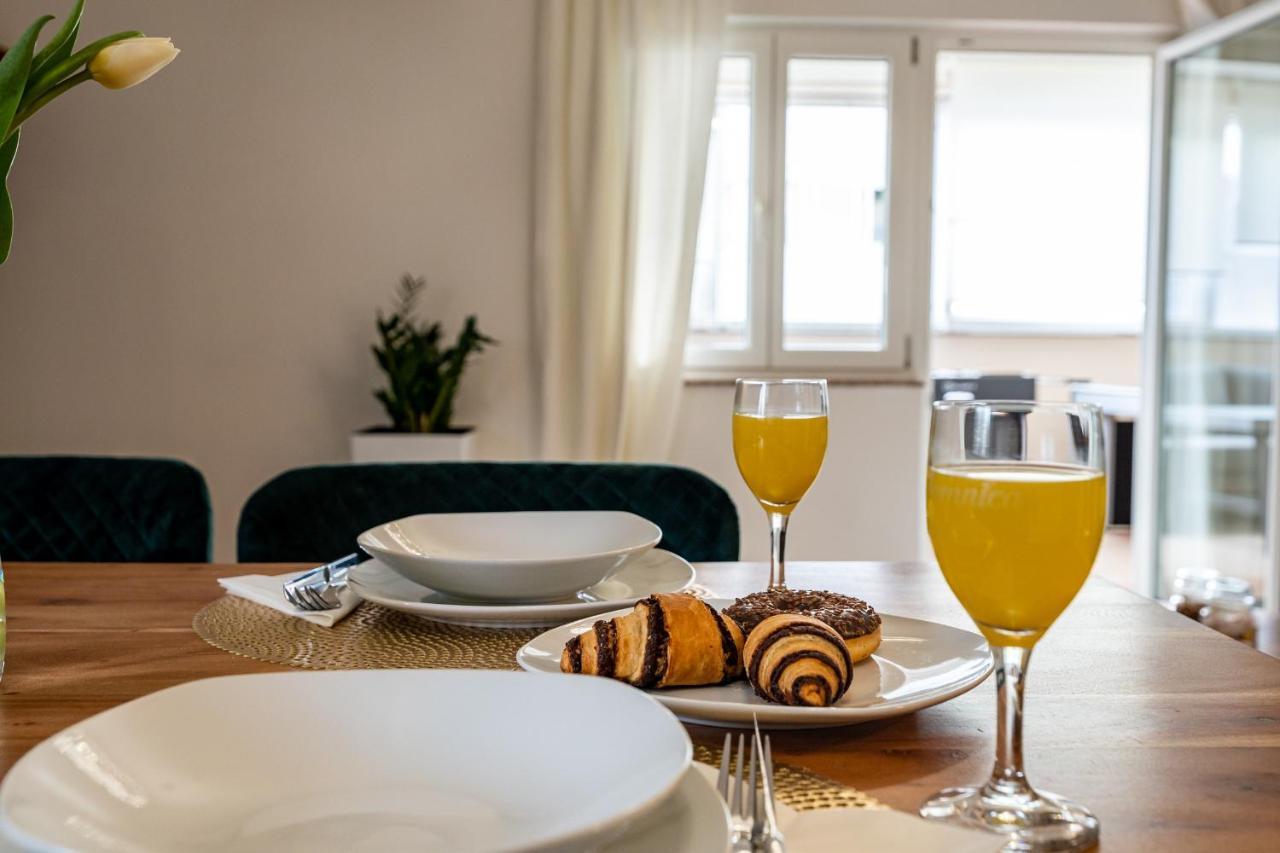 Elegant Two Bedroom Apartment Zadar Eksteriør bilde
